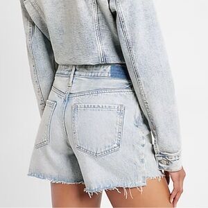 NWT Mid Rise Covered Button Fly Boyfriend Jean Shorts